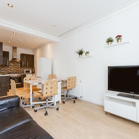 Mile End Double Rooms 27 Guest House Londres Exterior foto