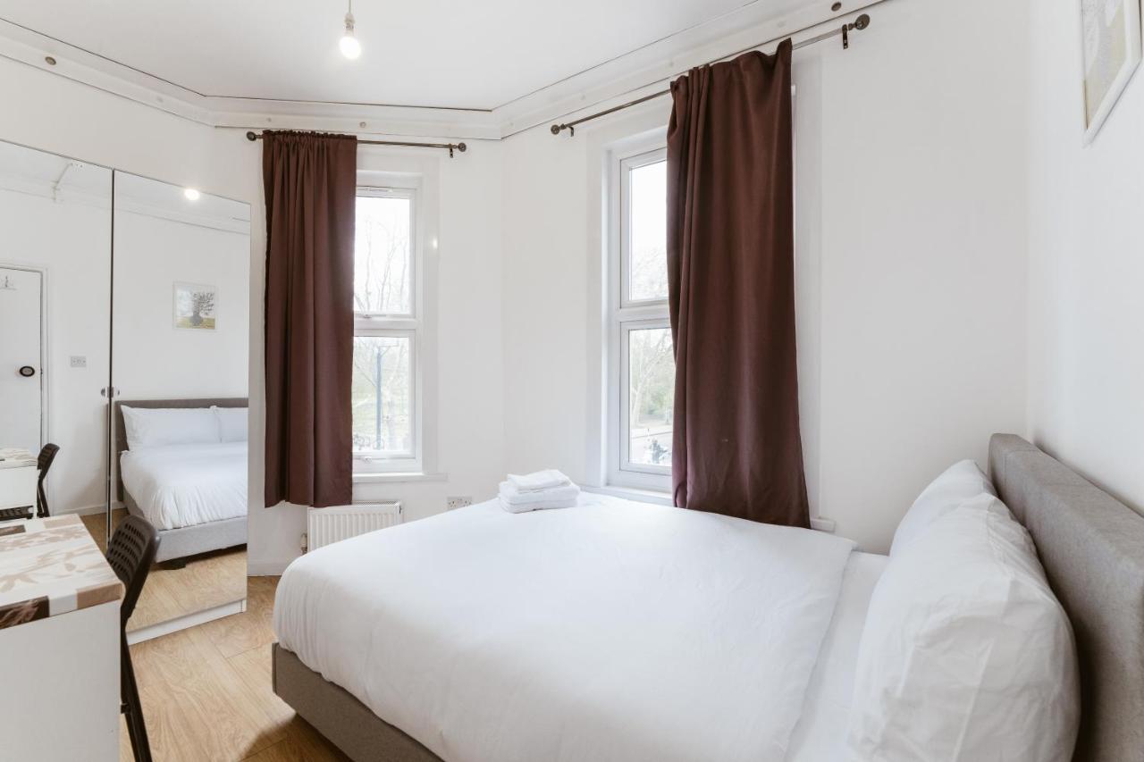 Mile End Double Rooms 27 Guest House Londres Exterior foto