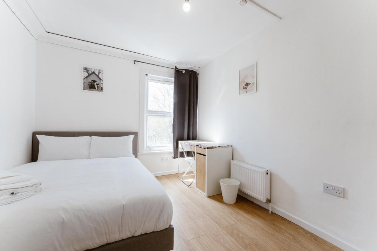 Mile End Double Rooms 27 Guest House Londres Exterior foto